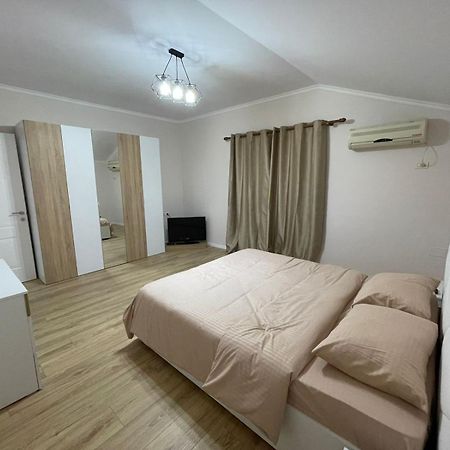 City Center Apartment Τίρανα Εξωτερικό φωτογραφία